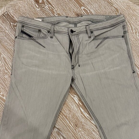 Diesel Men's Slim Fit Gray Jeans - Picture 1 of 4